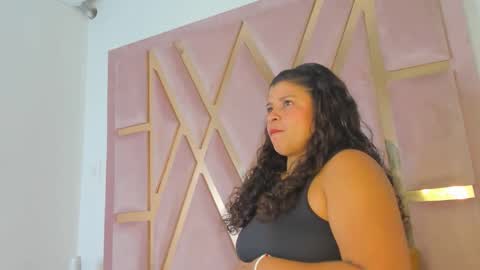 luzenaasm online show from 10.28.25