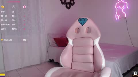 Snapshot of luzesmeraldaw chatting on 02.12.25 luz online 9pm hora colombia online show from 02.12.25