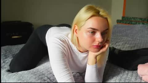 Lana online show from 10.31.25