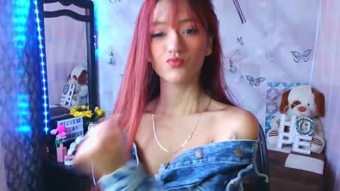 Snapshot of lya_ch chatting on 01.25.25 Call me Lia online show from 01.25.25