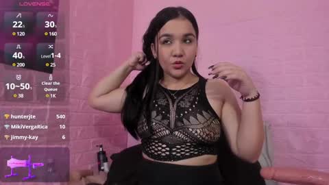 Snapshot of lyaa_collins_ chatting on 01.03.25 Lya online show from 01.03.25