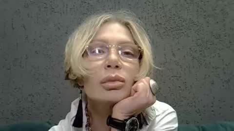 lyasya online show from 09.10.25