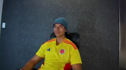 Snapshot of lycan_mushu chatting on 07.04.26 Lycan online show from 07.04.26