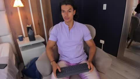Snapshot of lycan_mushu chatting on 07.18.26 Lycan online show from 07.18.26