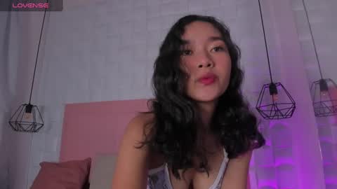 Lyhana Lee online show from 01.22.25