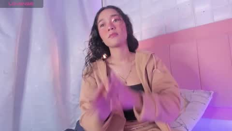 Lyhana Lee online show from 03.12.25