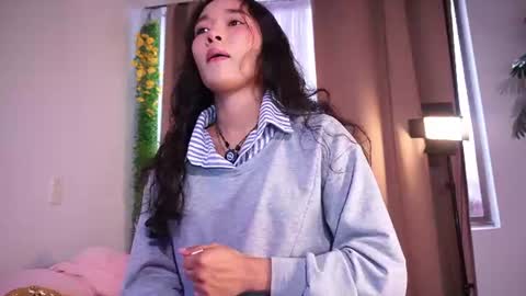 Snapshot of lyhana_lee chatting on 06.19.26 Lyhana Lee online show from 06.19.26