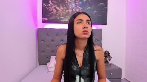 Snapshot of lyl_cristal chatting on 09.14.25 lyl_cristal online show from 09.14.25