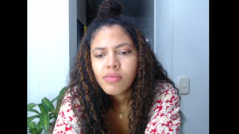 lylii_evans online show from 12.03.24