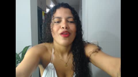 lylii_evans online show from 12.04.24