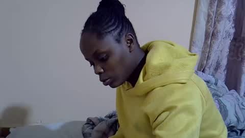 lyn_anna online show from 10.11.25