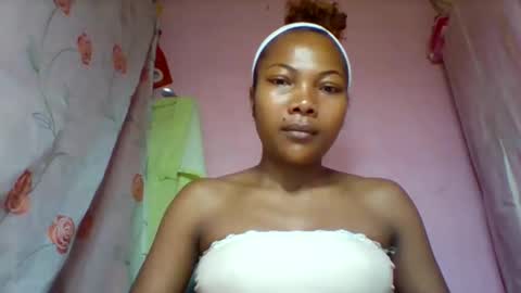 Snapshot of lyndah19 chatting on 02.07.26 lyndah19 online show from 02.07.26