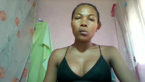 Snapshot of lyndah19 chatting on 02.20.26 lyndah19 online show from 02.20.26