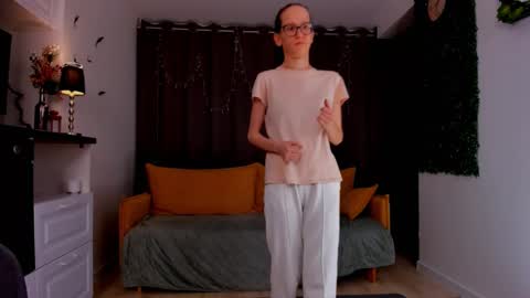 Sara online show from 02.14.25