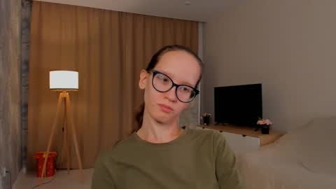 Sara online show from 09.19.25