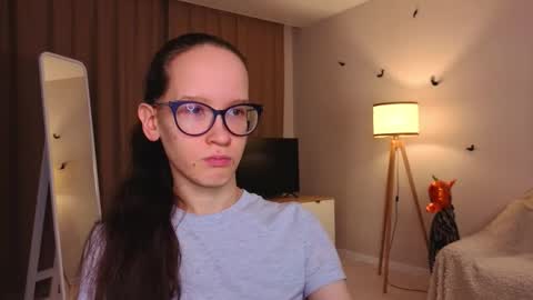 Sara online show from 11.23.25