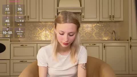 Hello there Im Eva3 Im new model here online show from 09.11.25