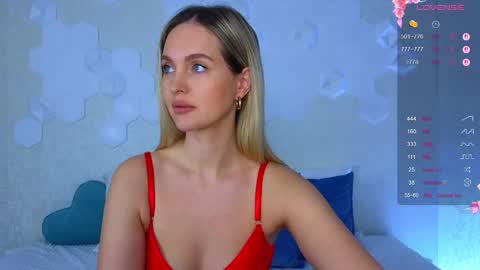 Lana online show from 12.04.25