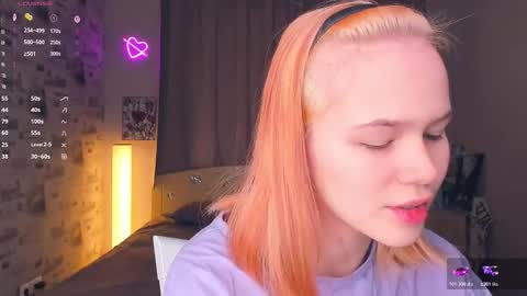 Cozy Lynns room online show from 02.19.26