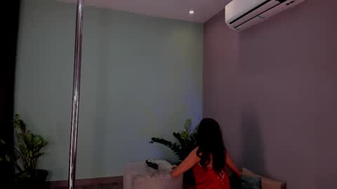 Snapshot of lynnsam_ chatting on 02.04.25 lynnsam_ online show from 02.04.25