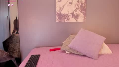 Snapshot of lynnsam_ chatting on 09.26.25 lynnsam_ online show from 09.26.25