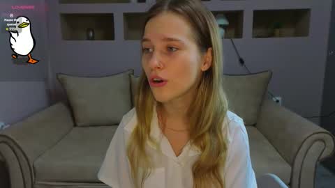 Snapshot of lynntiny chatting on 11.03.25 Lynn online show from 11.03.25