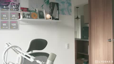 Lyodass online show from 09.14.25