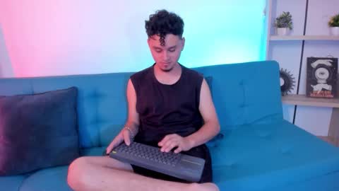 Andrew online show from 09.11.25