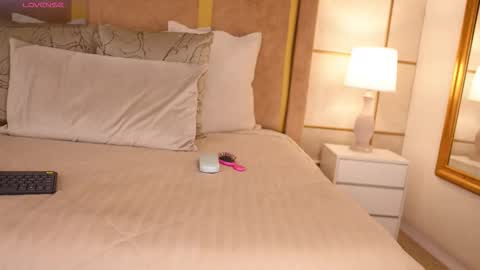    online show from 03.12.26