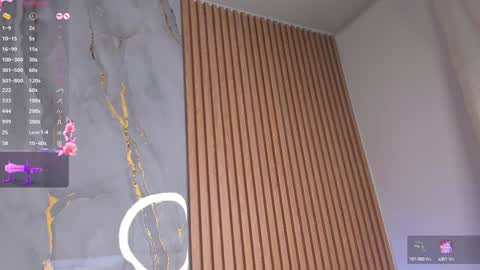    VIVIANA    online show from 01.05.25