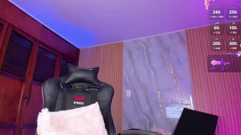    VIVIANA    online show from 01.10.25