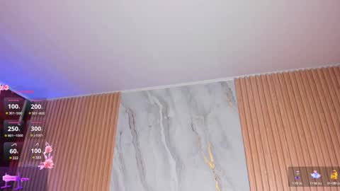    VIVIANA    online show from 03.01.25