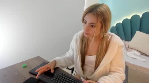 lysayrise online show from 01.25.25