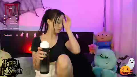 lyshana online show from 10.20.25