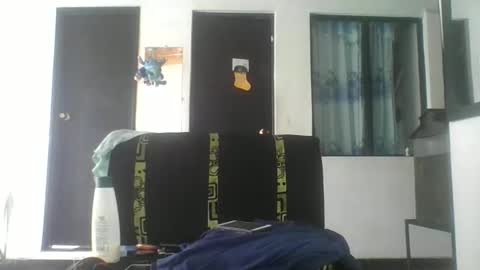 m0ntana777 online show from 10.17.25