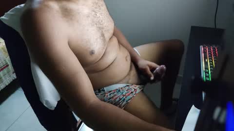 Snapshot of m0ren01995 chatting on 04.25.26 m0ren01995 online show from 04.25.26