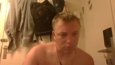 Snapshot of m15kala chatting on 11.21.25 m15kala online show from 11.21.25