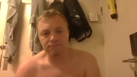 Snapshot of m15kala chatting on 11.25.25 m15kala online show from 11.25.25