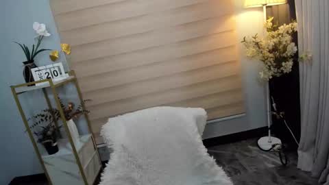 Janelovesu online show from 12.20.24