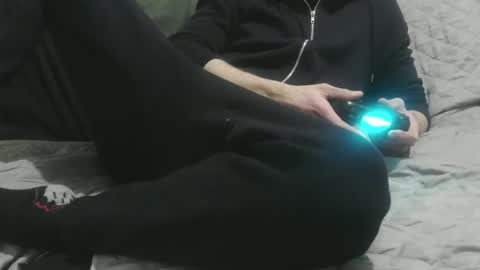 m4dh4tter24 online show from 01.06.25