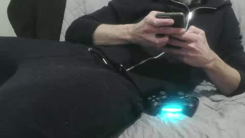 m4dh4tter24 online show from 01.11.25