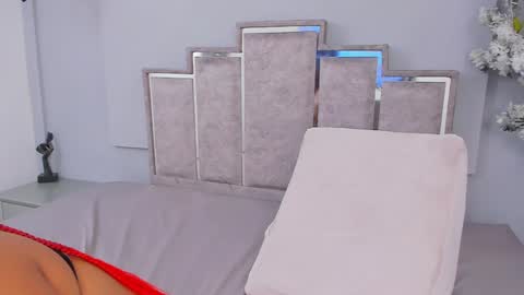 Snapshot of maaracooper chatting on 01.16.25 Maraacooper online show from 01.16.25