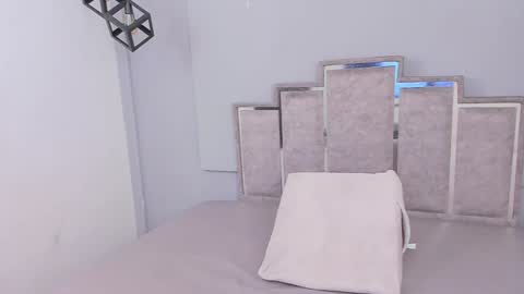 Snapshot of maaracooper chatting on 01.17.25 Maraacooper online show from 01.17.25