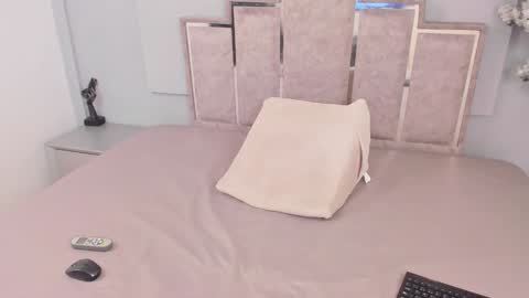 Snapshot of maaracooper chatting on 01.18.25 Maraacooper online show from 01.18.25