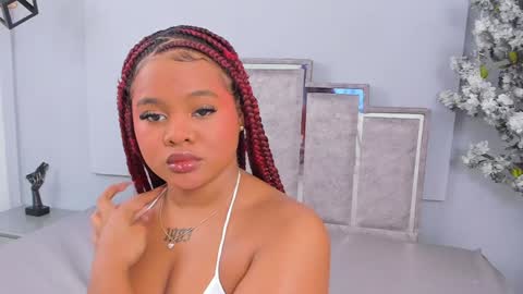 Snapshot of maaracooper chatting on 01.20.25 Maraacooper online show from 01.20.25