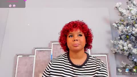 Snapshot of maaracooper chatting on 02.14.25 Maraacooper online show from 02.14.25