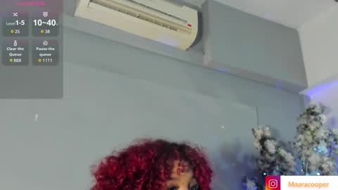 Snapshot of maaracooper chatting on 09.19.25 Maraacooper online show from 09.19.25