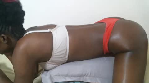 Snapshot of maars_mimi chatting on 09.20.25 maars_mimi online show from 09.20.25