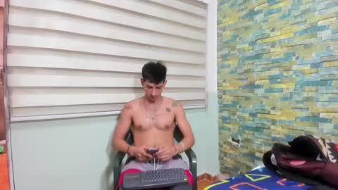 itgram pezlo josue online show from 02.14.25