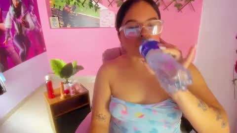 Snapshot of mabelsweet303av chatting on 10.25.25 mabelsweet303av online show from 10.25.25